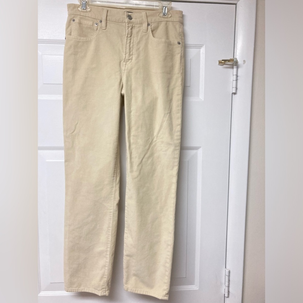 Like new J Crew corduroys cream sz 28